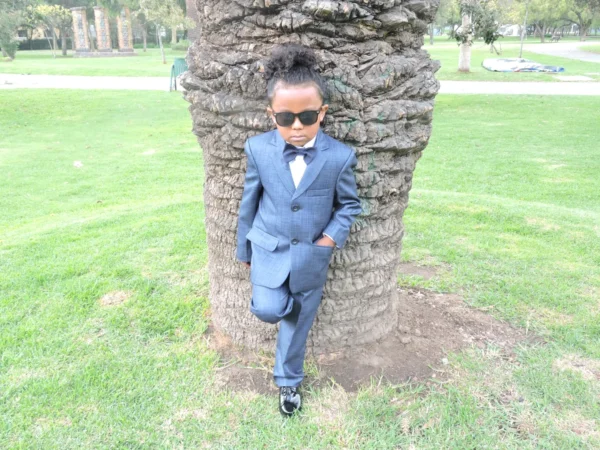 Traje Formal para Niño – Completo con Chaleco, Camisa y Corbata - Imagen 3