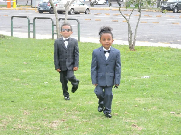Traje Formal para Niño – Completo con Chaleco, Camisa y Corbata - Imagen 6