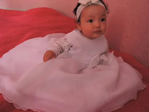 Vestido de Bautizo Sara para Niña en Algodón Corrugado - Imagen 4