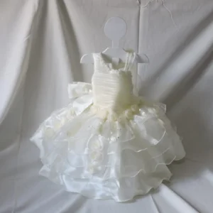 Vestido de Bautizo Beige Betsabé para Niña– Conjunto Completo