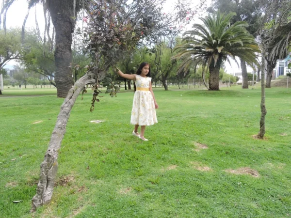 Vestido Casual de Niña en Seda Estampada Floral - Imagen 4